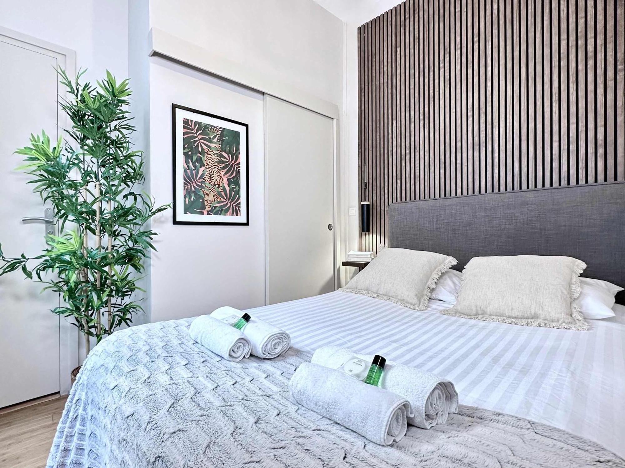 Apartmán Renovated Champs-Elysees Retreat Paříž Exteriér fotografie