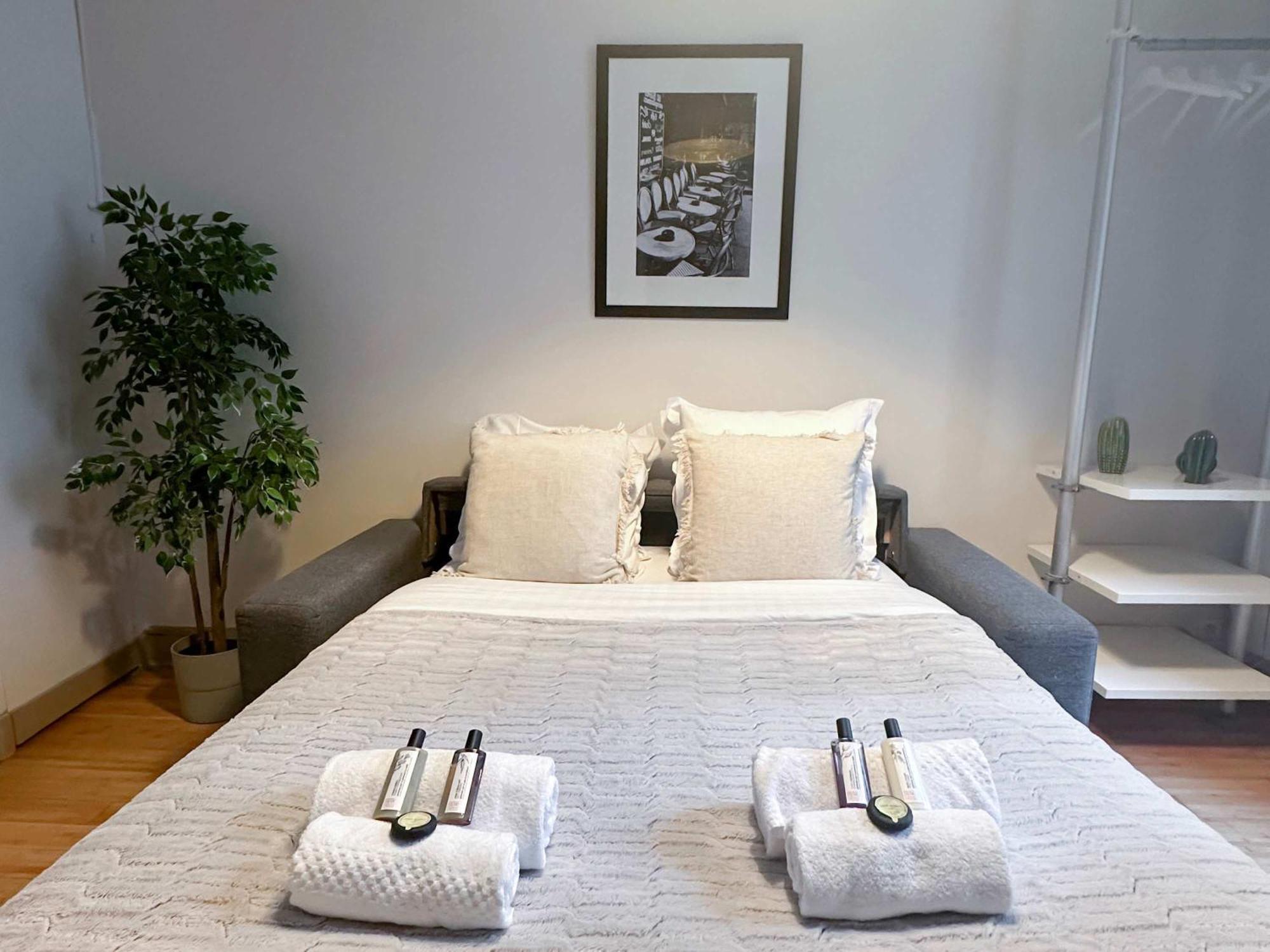 Apartmán Renovated Champs-Elysees Retreat Paříž Exteriér fotografie