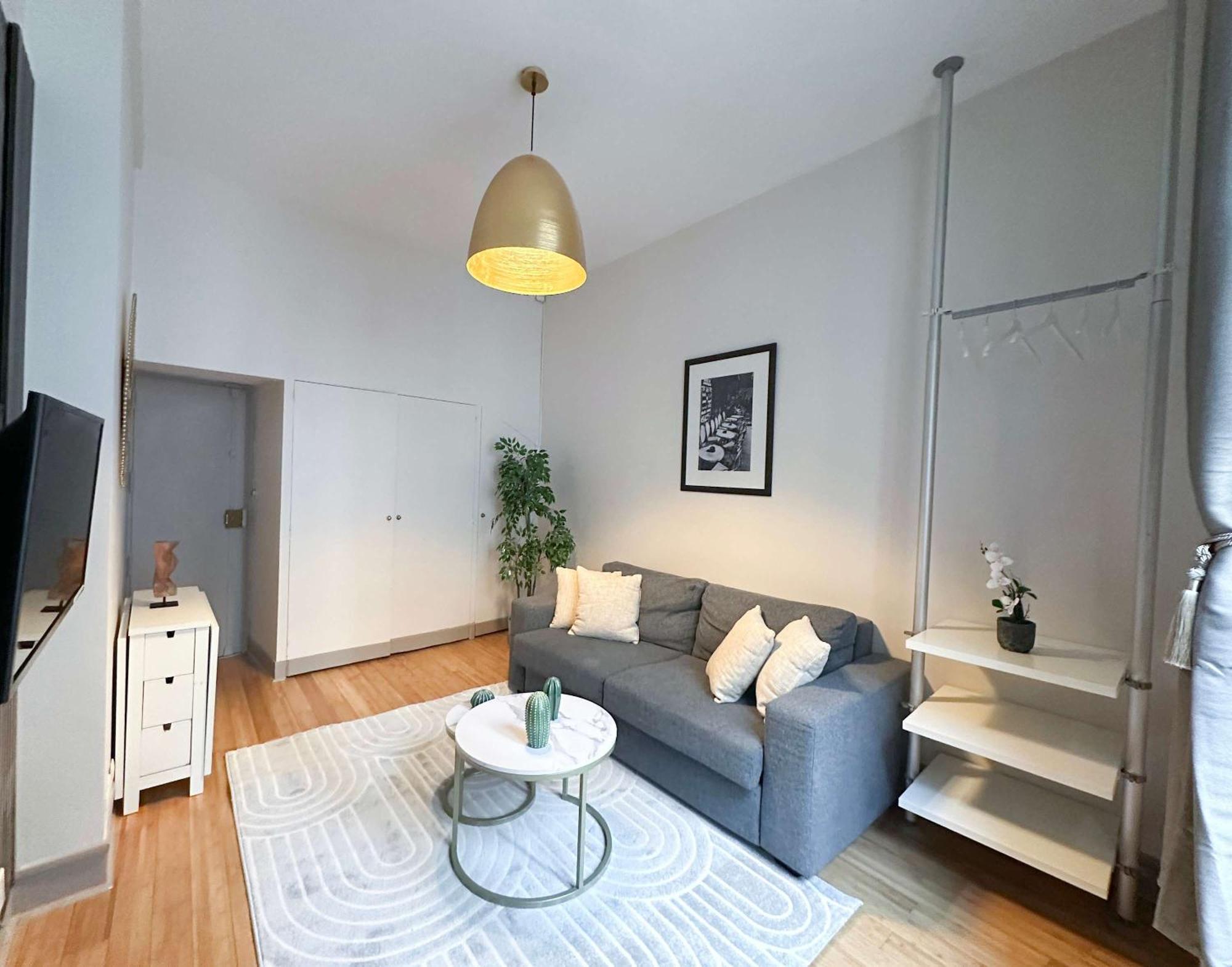 Apartmán Renovated Champs-Elysees Retreat Paříž Exteriér fotografie